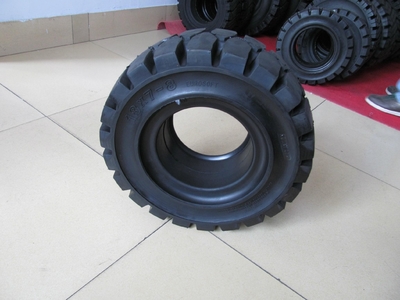 实心轮胎 - 18X7-8 (中国 山东省 生产商) - 汽车部件和附件 - 交通运输 产品 「自助贸易」